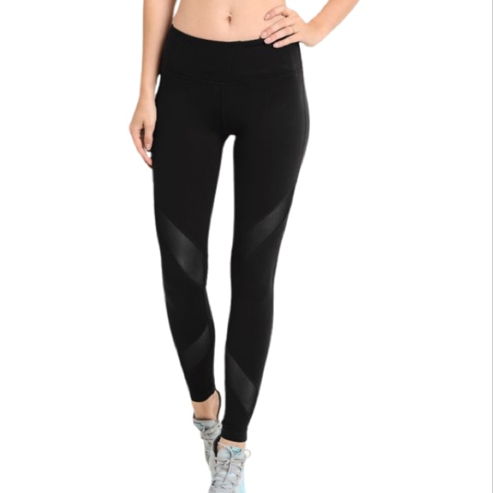 NWT! 🔥 Mono B Criss-Cross Mesh Full Leggings - Picture 2 of 7